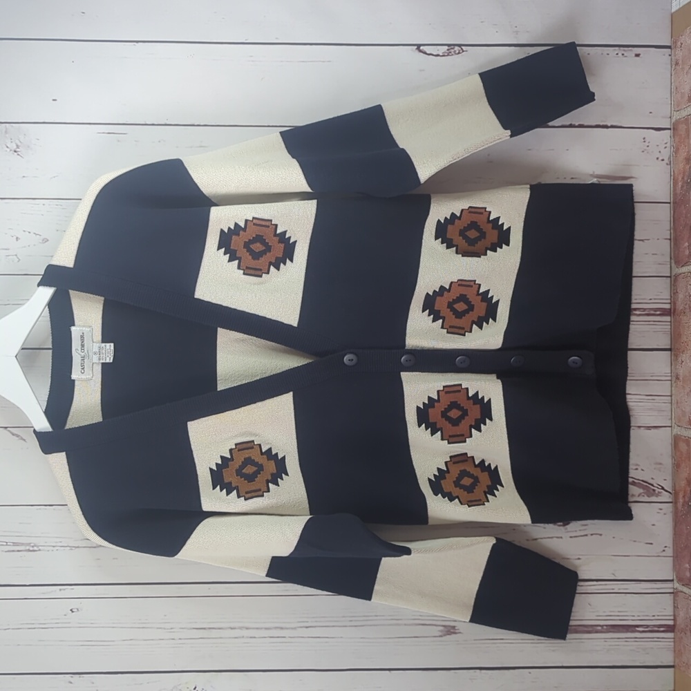 Vintage Casual Corner Navy Blue and‎ Cream Preppy Aztec Women's Cardigan Medium